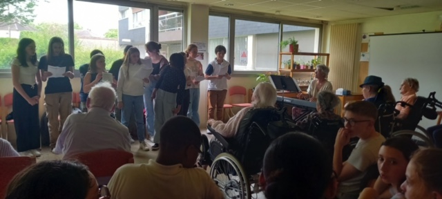 Une rencontre intergénérationnelle & musicale pour les collégiens de Beaugency 